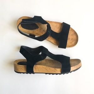 Clarks Zelby Zena Suede Sandal